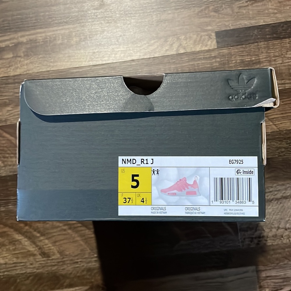Adidas NMD R1 Pink / White Shoes - Picture 9 of 9